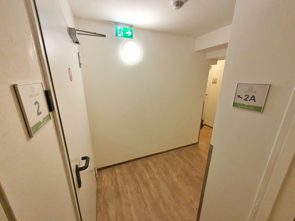 B & L Hostel 20/50