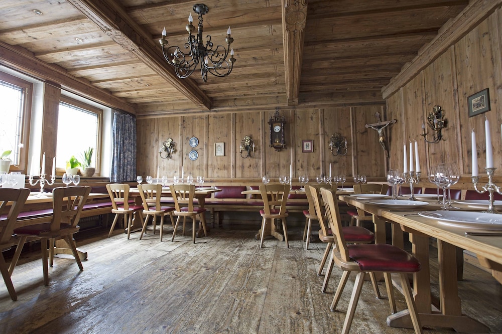 Gasthof Hotel Neuwirt 41/50