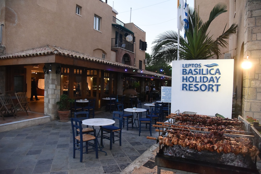Basilica Holiday Resort 11/60