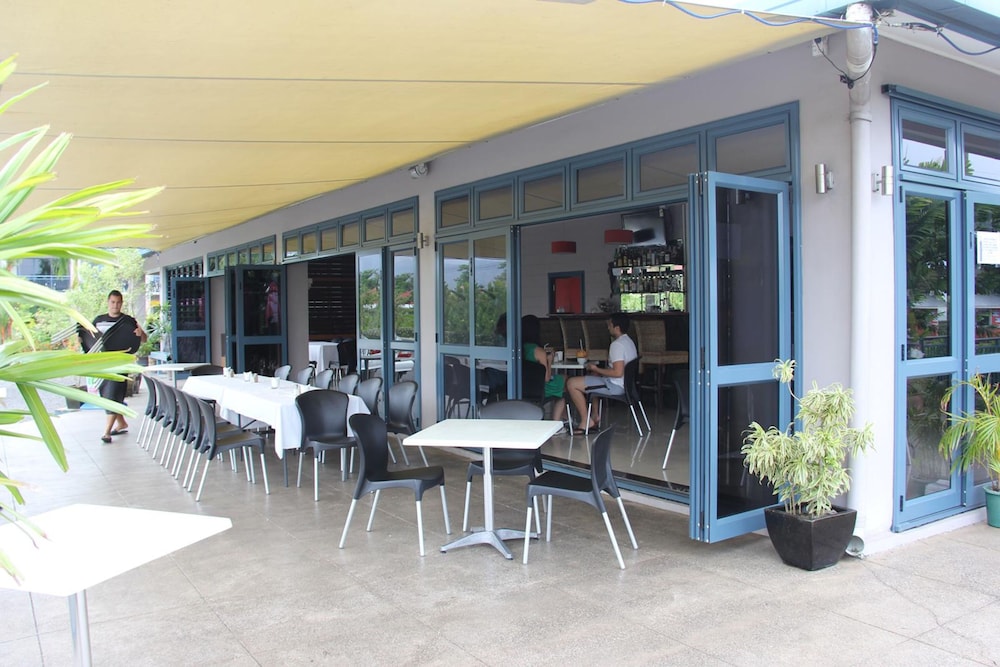 Amanaki Hotel 20/35