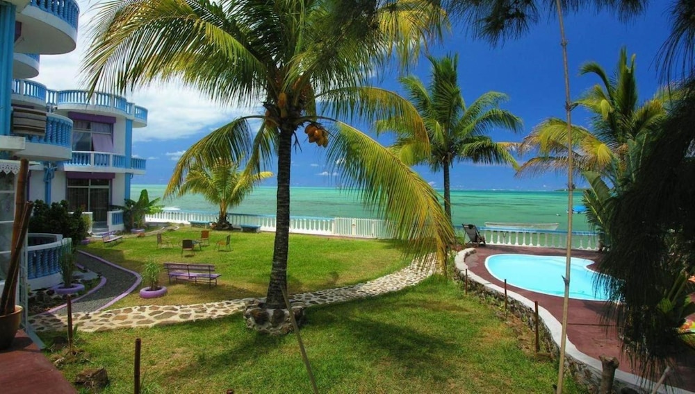 Coco Villa 18/35