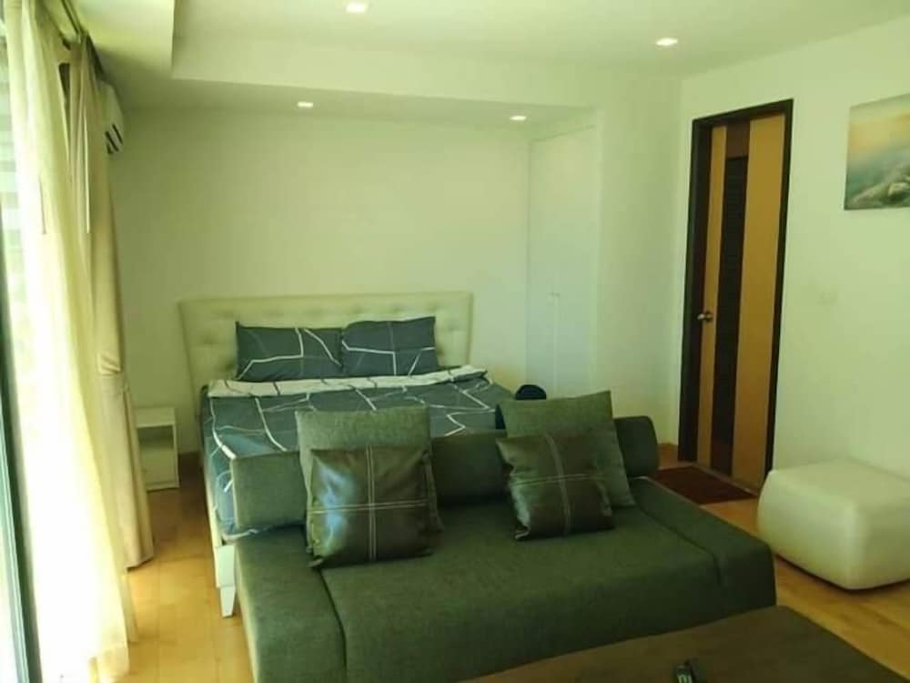 Silathip Huahin Serviced Apartment & Hotel 61/72