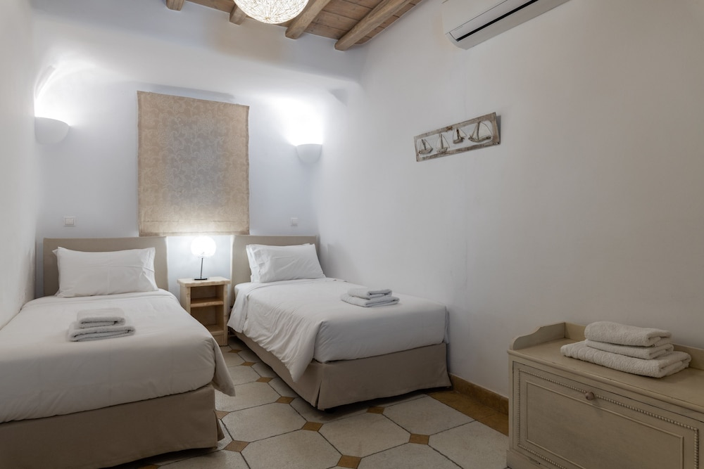 Mykonos Divino 10/50