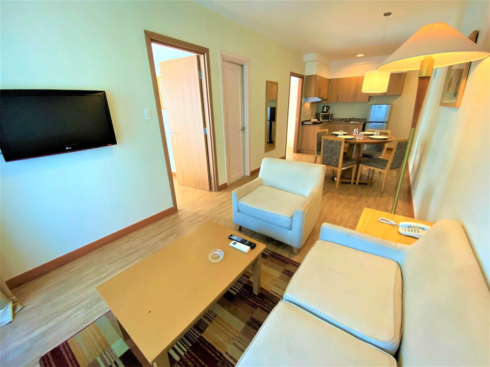 One Pacific Place Serviced Residences 24/38