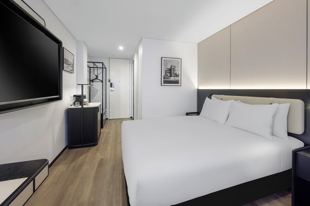 Madison Plaza Townsville 22/64