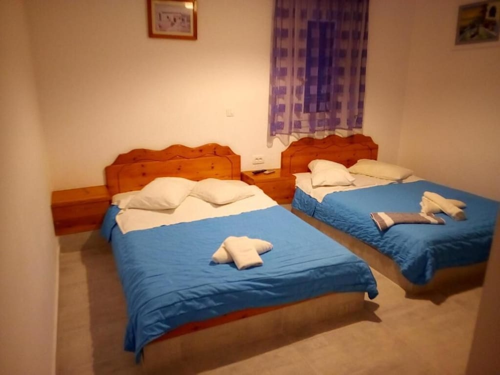 PERISSA HOTEL 15/50