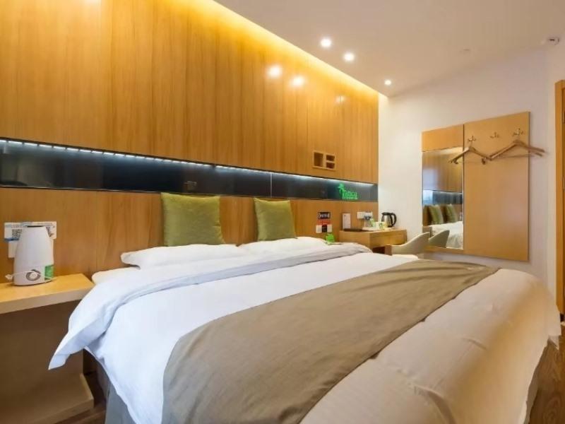 Vatica Xuzhou High Speed Railway Station Hotel 36/43