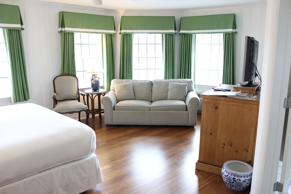 The Bellmoor Inn Spa 45/81
