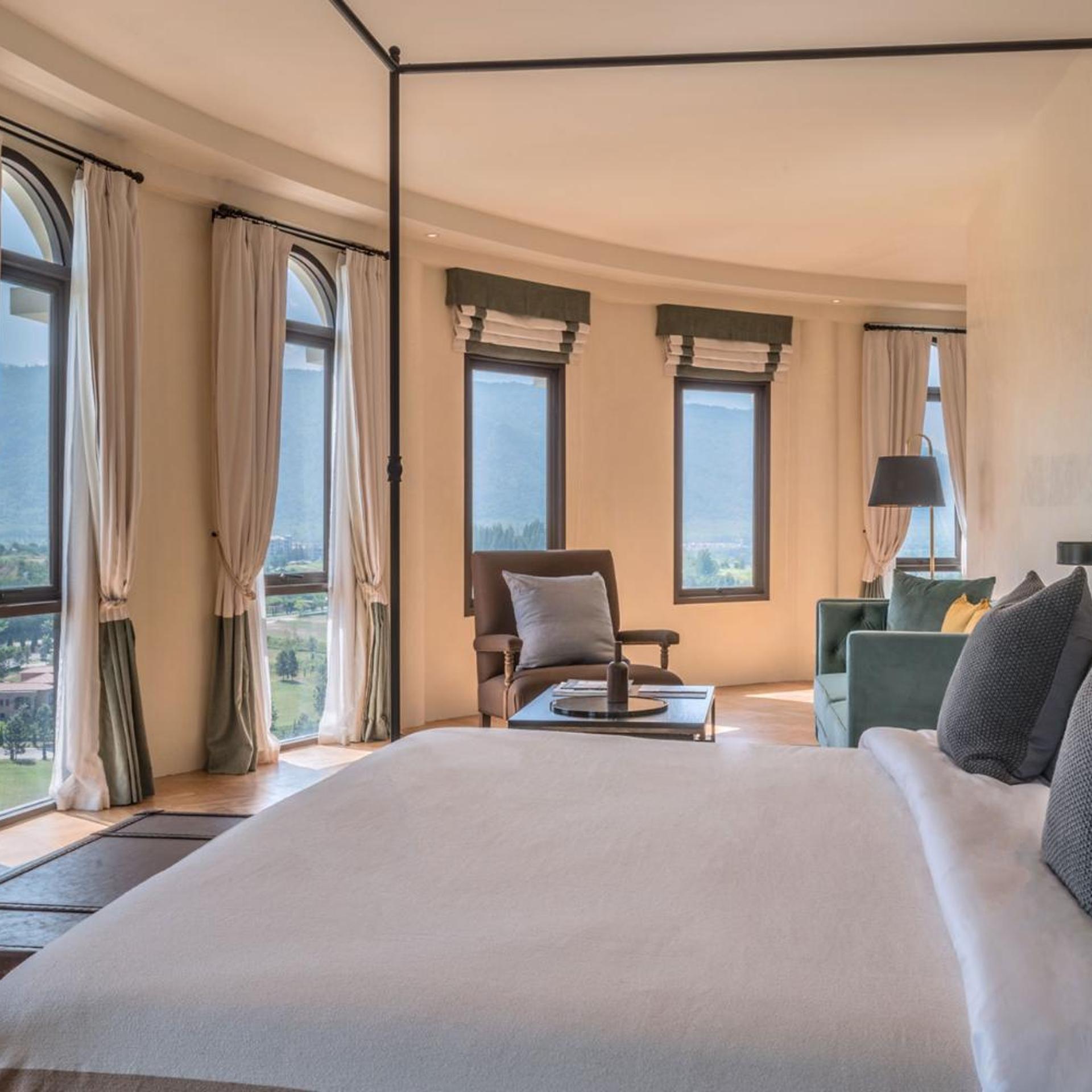 Room, with View, Attic