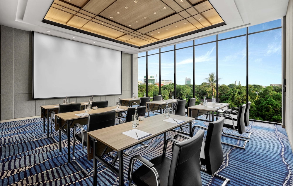 Hyatt Place Makassar 27/31