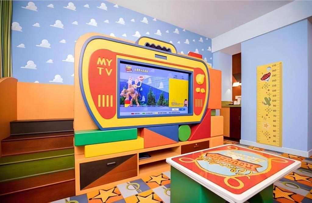 Toy Story Hotel 29/35