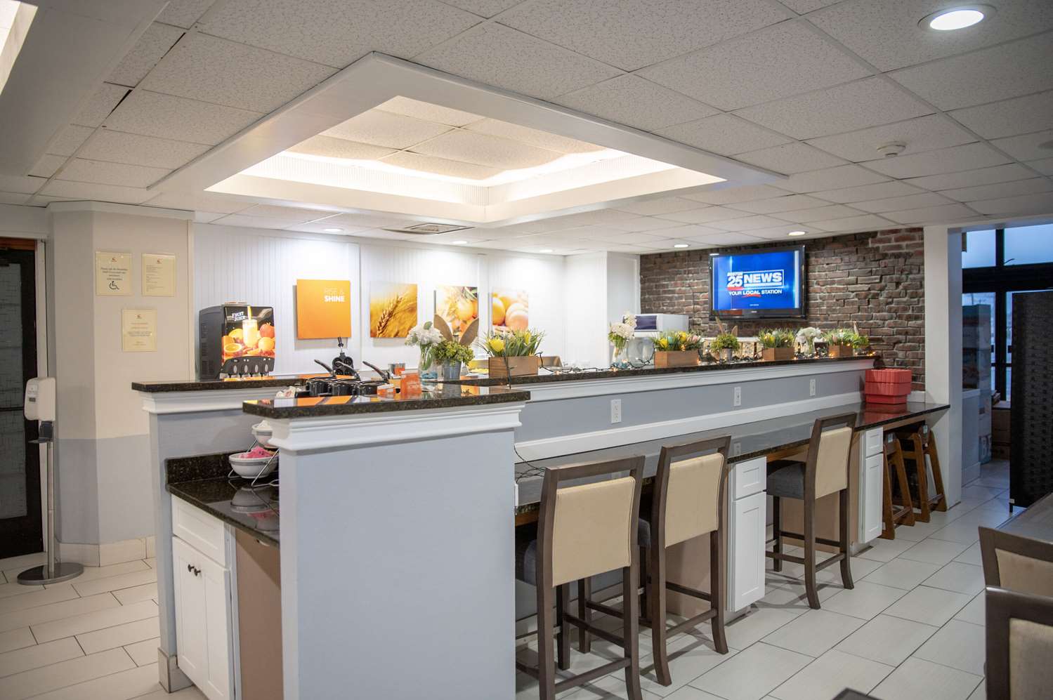 Comfort Inn Hyannis - Cape Cod 34/39
