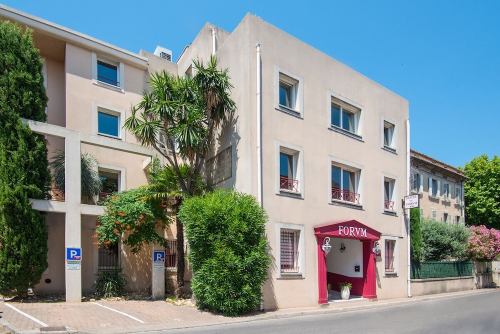 Hotel du Forum 38/50