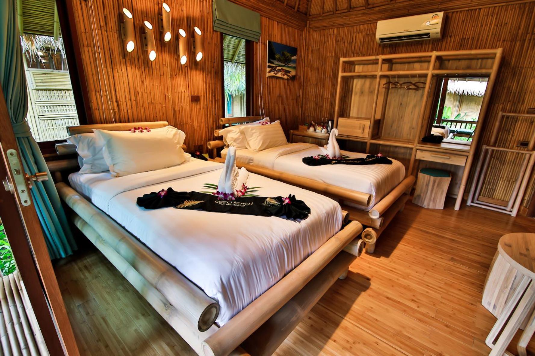 Tropical, Twin Beds