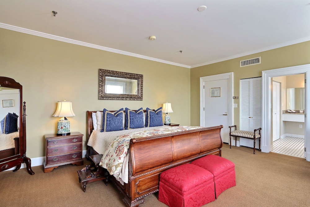 The Presidents Quarters Inn 39/76