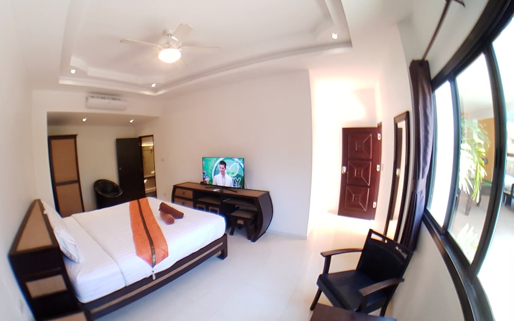 Hide Land Pattaya - Luxurious Tropical Villa 20/97