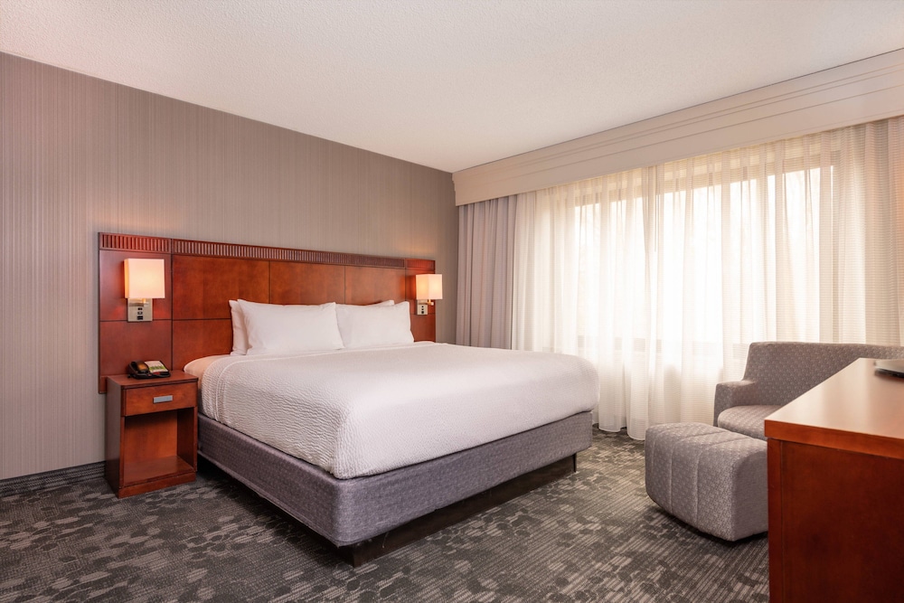 Courtyard by Marriott Newark University of Delaware 12/50