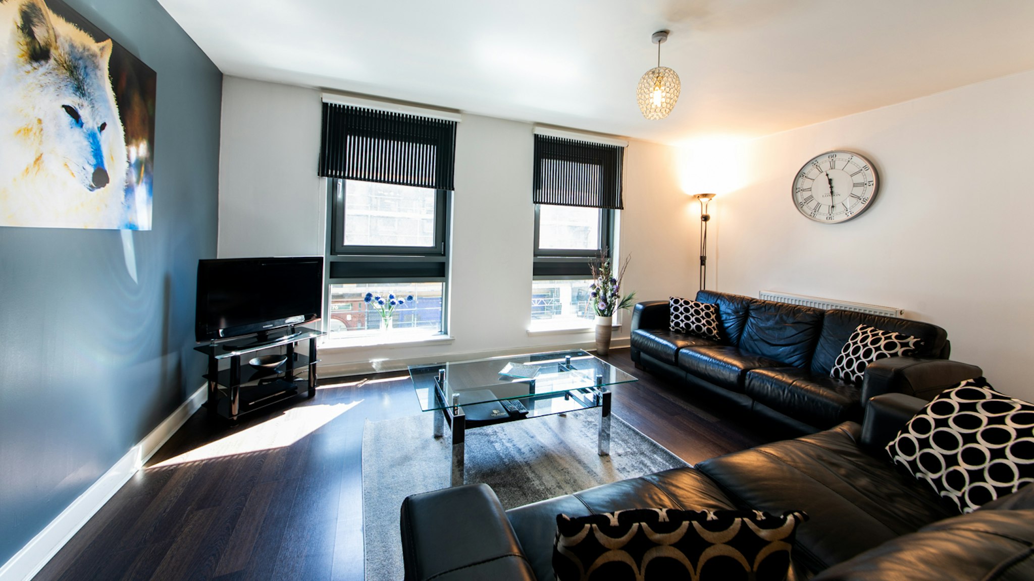 The Spires Serviced Apartments Glasgow 6/13