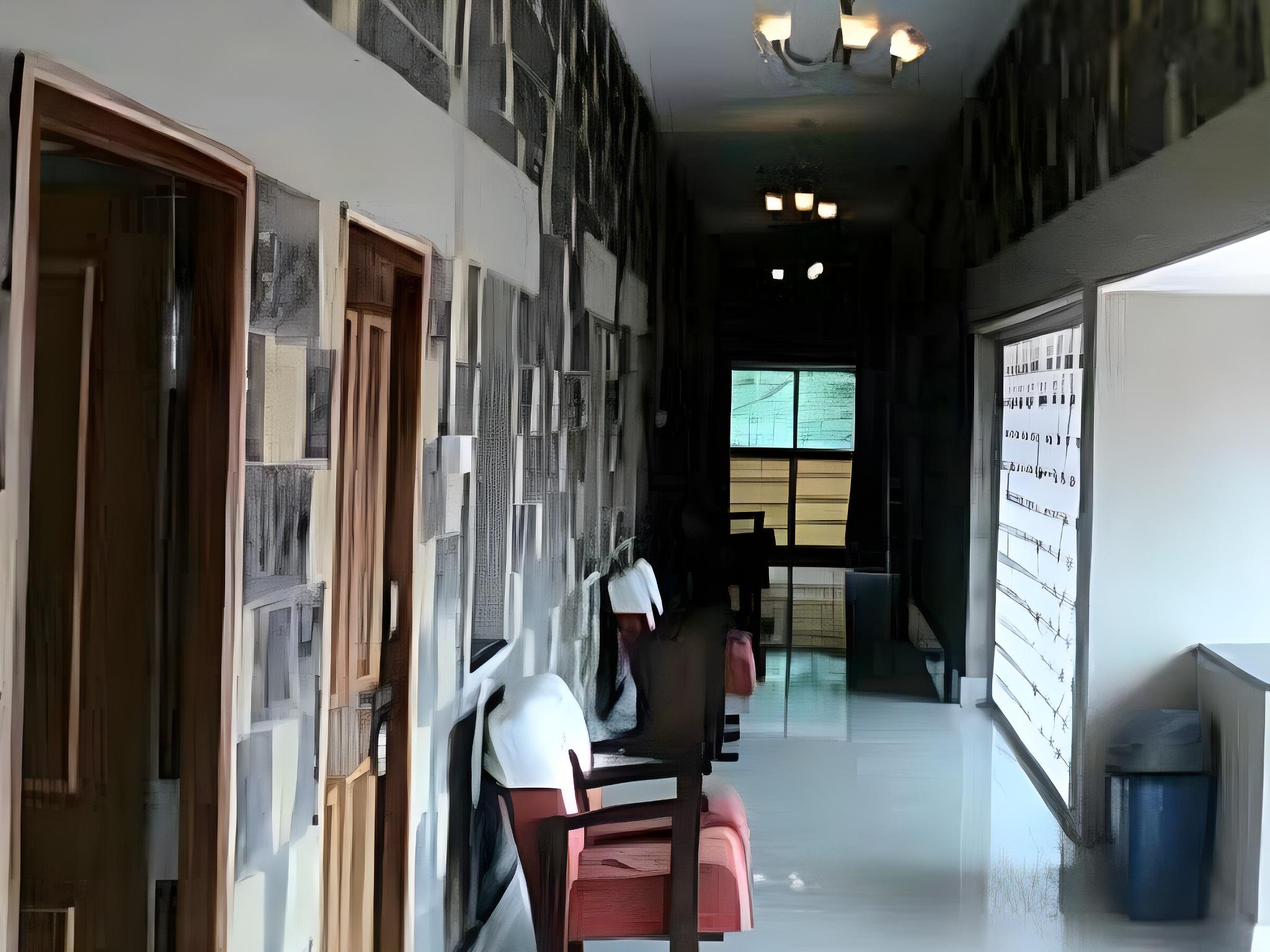 HOTEL CAVERI 16/22