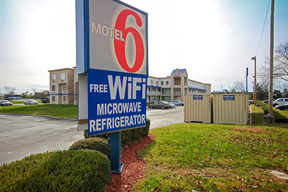 Motel6 Columbus, OH - West 51/58