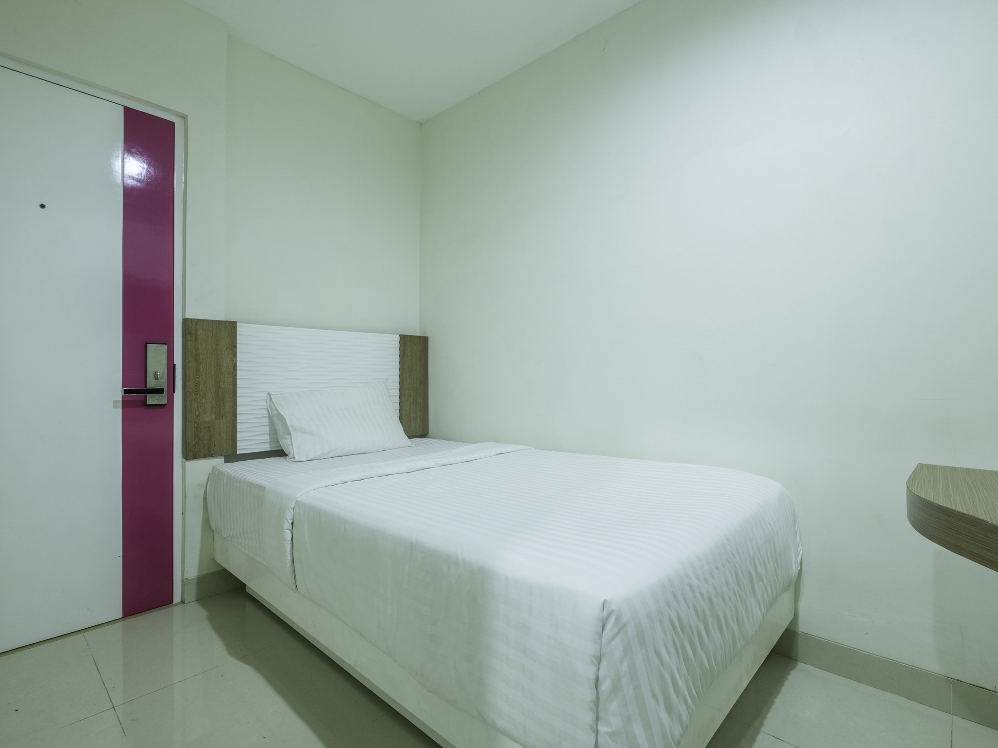 Capital O 1044 Diemdi Hotel 9/40