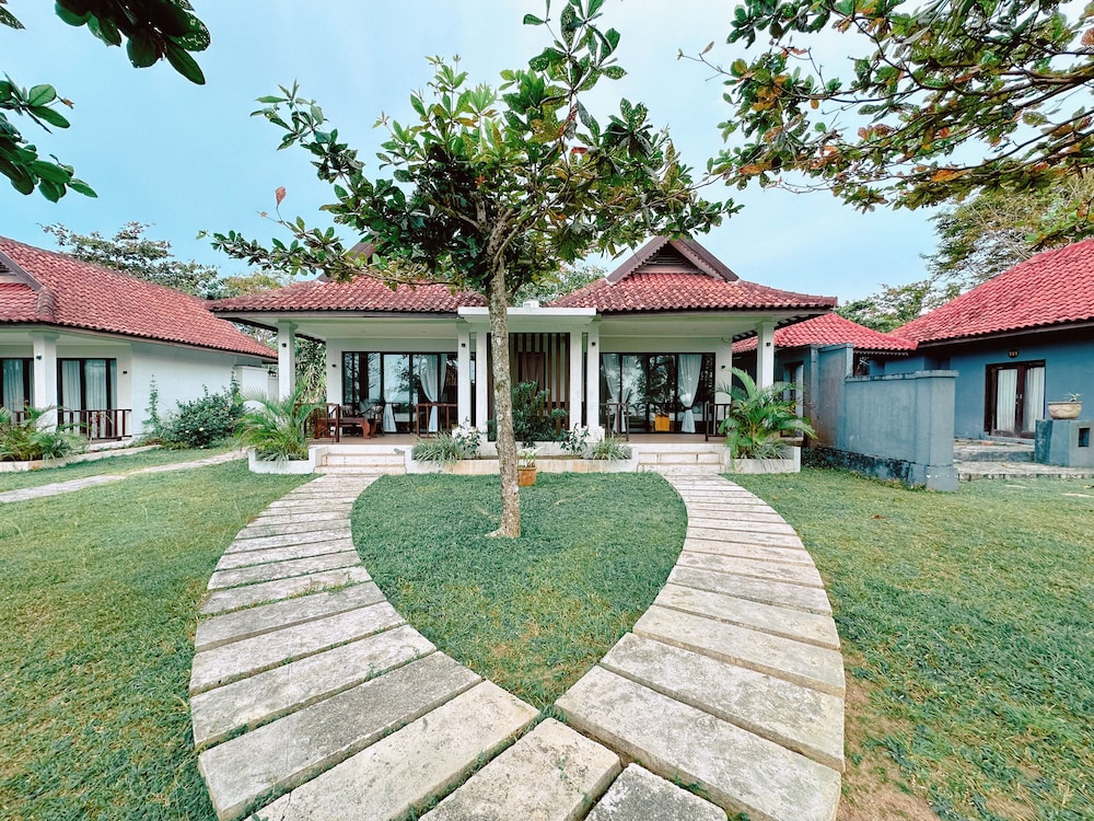 Lorin Beach Resort Belitung 49/50