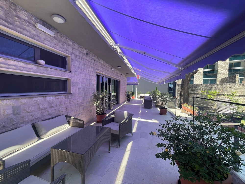 HOTEL BUTUA RESIDENCE 93/100