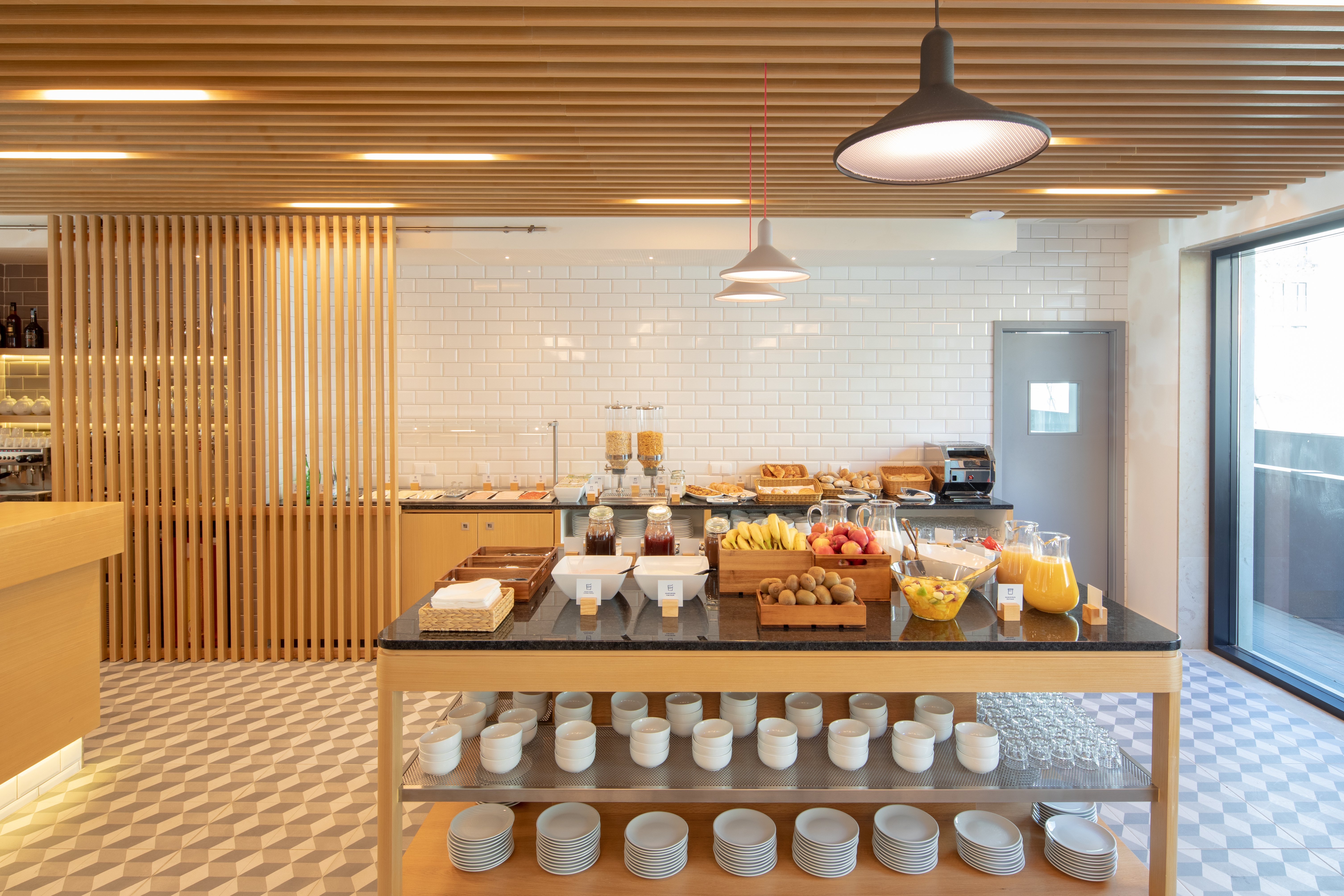 Holiday Inn Express Lisbon - Plaza Saldanha 40/44