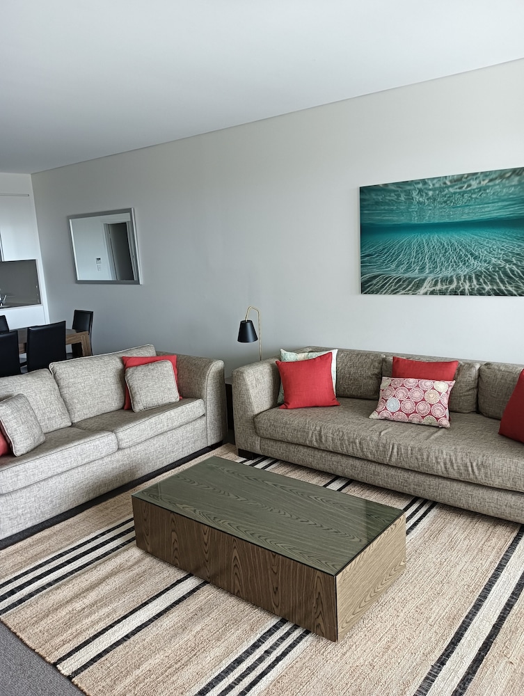 Kirra Surf Apartments 48/75