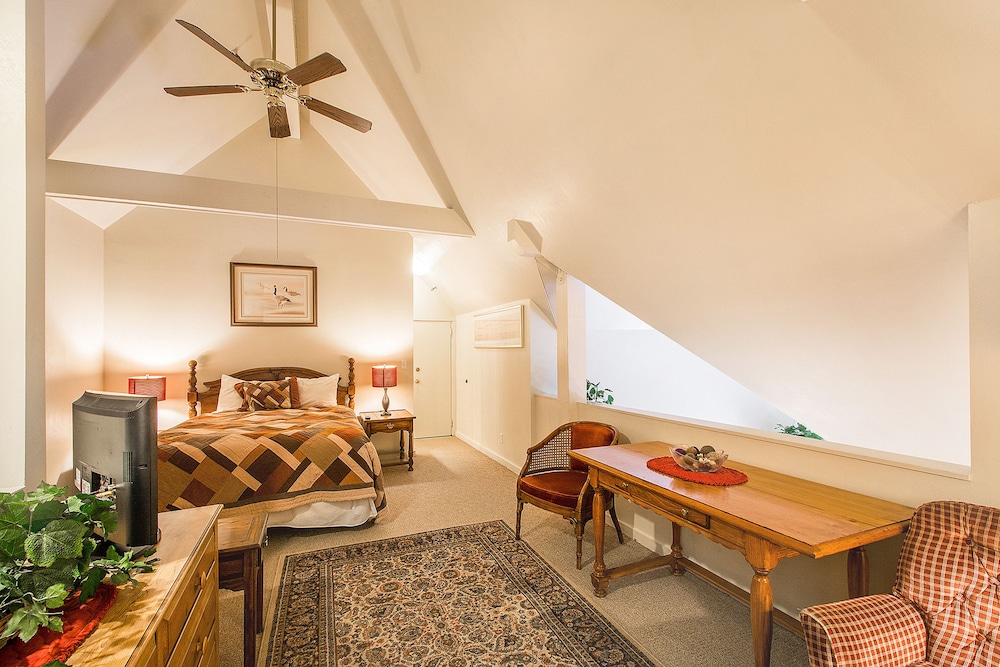 Lodge At Mountain Village 57/77