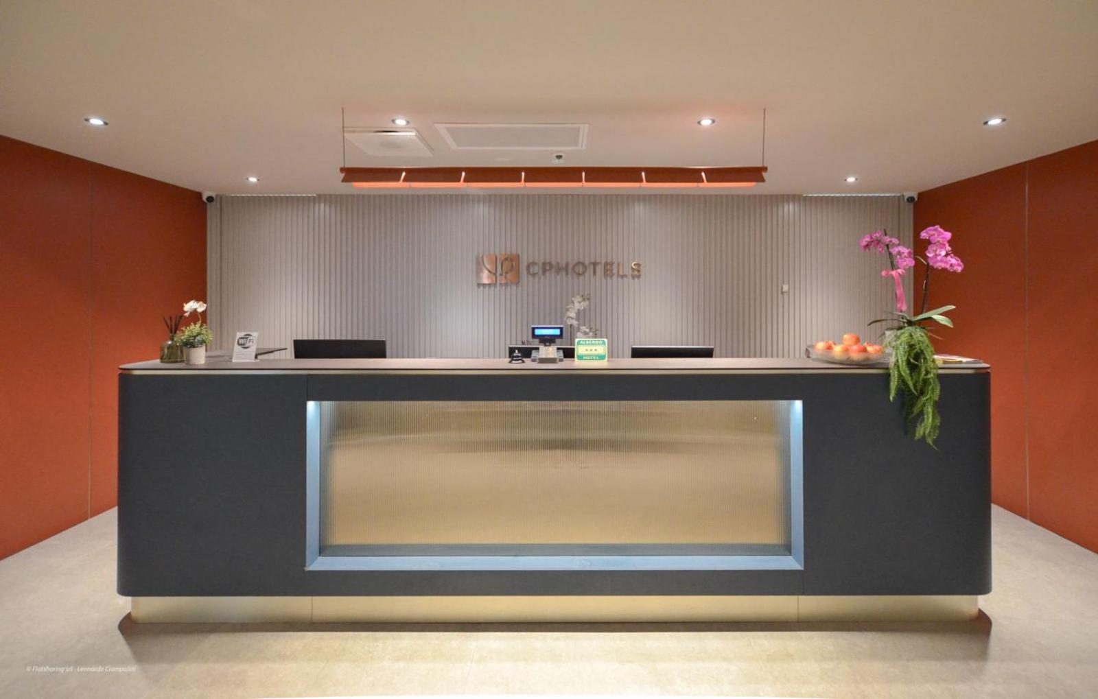CP Hotels - Central 9/50