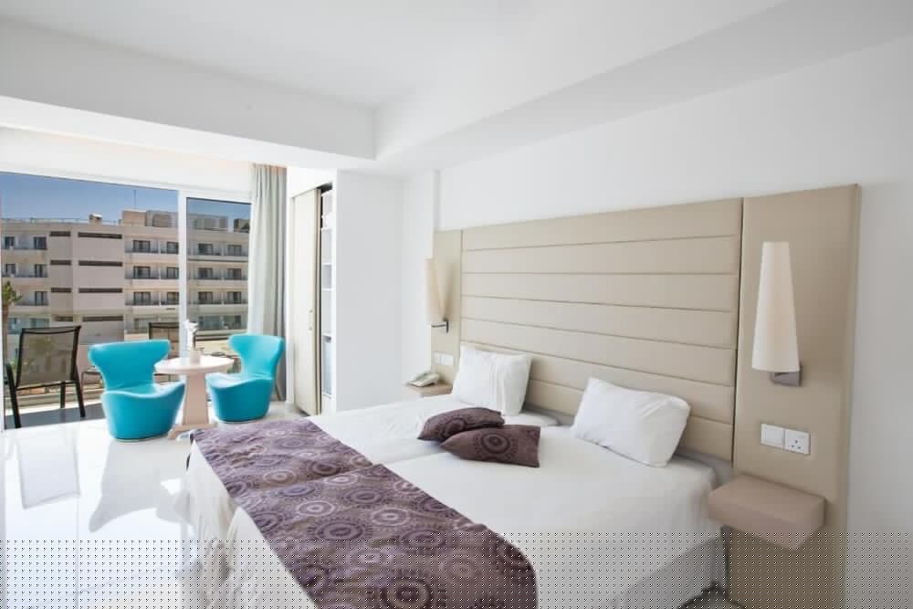 Tsokkos Beach Hotel 27/64