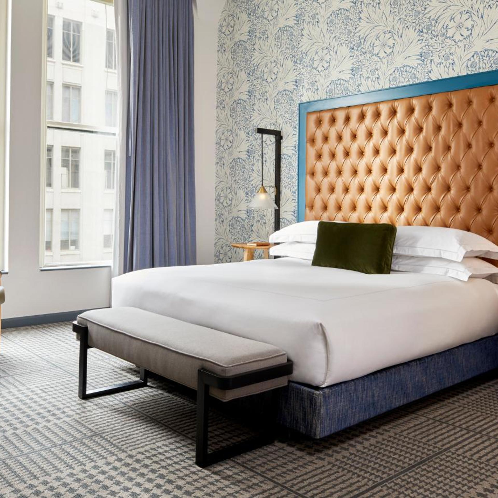 Essential, King Bed