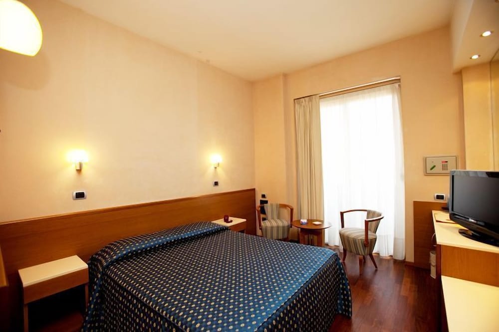 SENBHOTEL 12/34