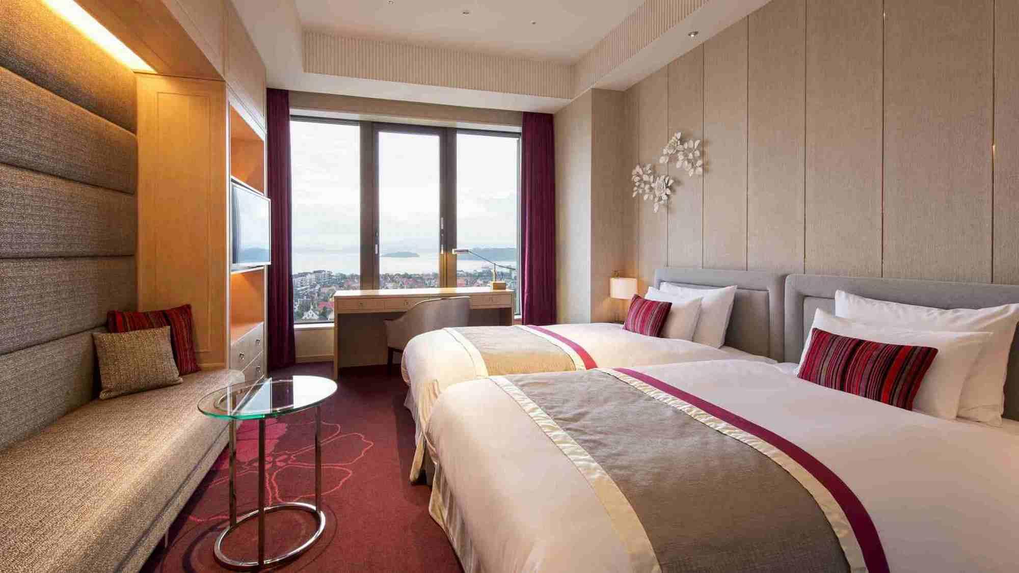 Hollywood, Designer, Park, Premium, Twin Beds, Park View