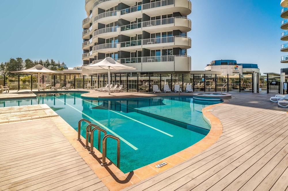 The Sebel Twin Towns Coolangatta 42/64