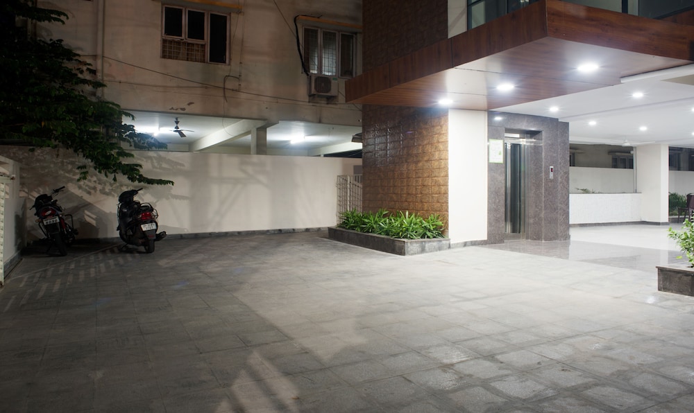 Treebo Celeste Vizag 23/25