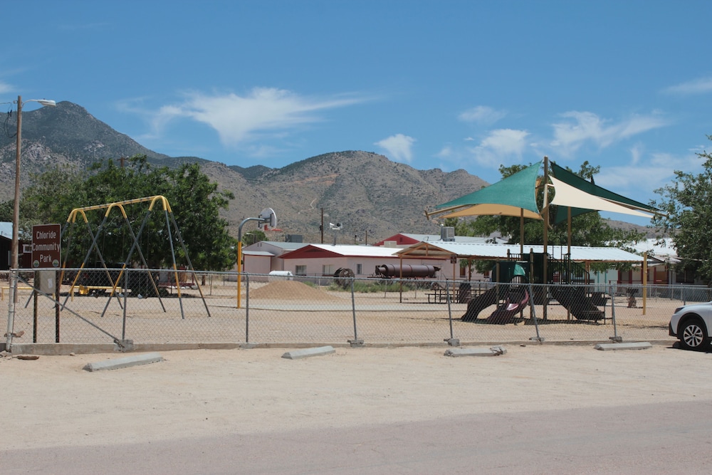 Shep's Miners Inn 28/50