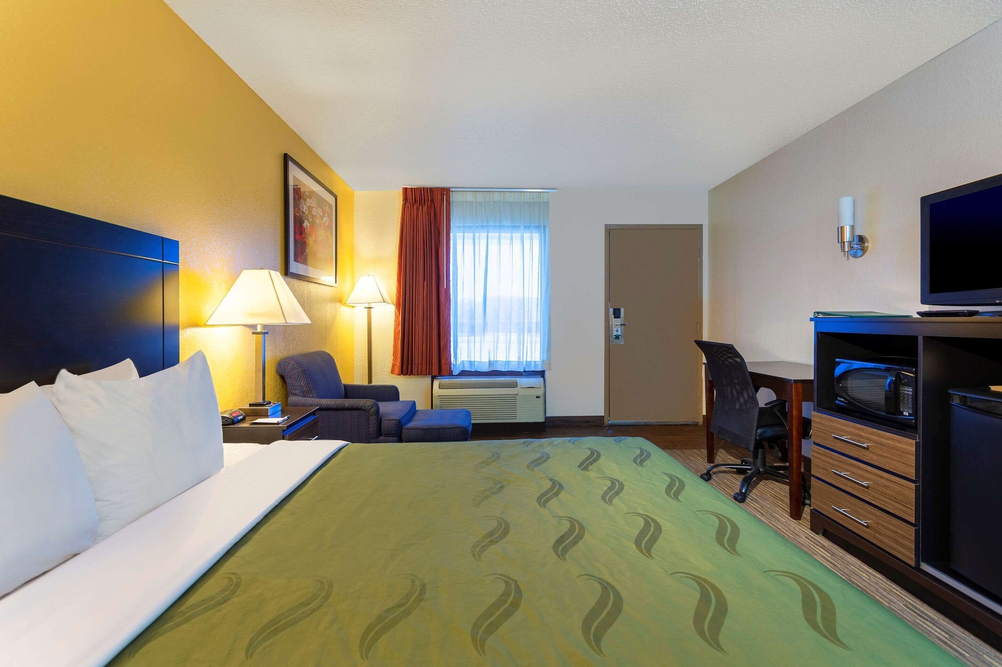 ROOM, KING BED, ACCESSIBLE
