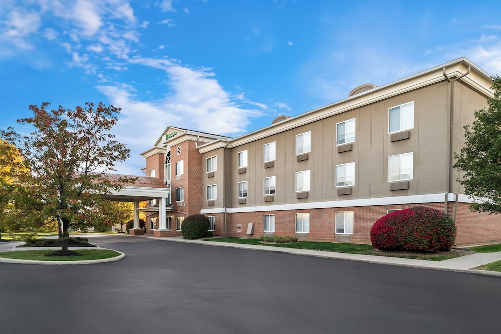 Holiday Inn Express Hotel And Suites Marion 62/68