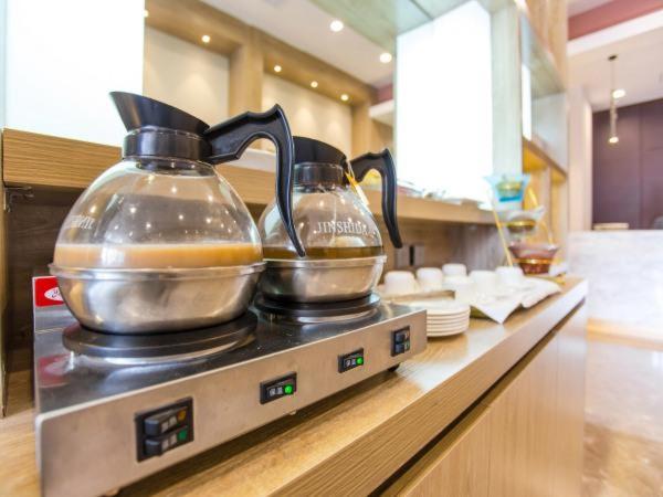 Jinjiang Metropolo Hoteltaiyuanshimao Center 28/48
