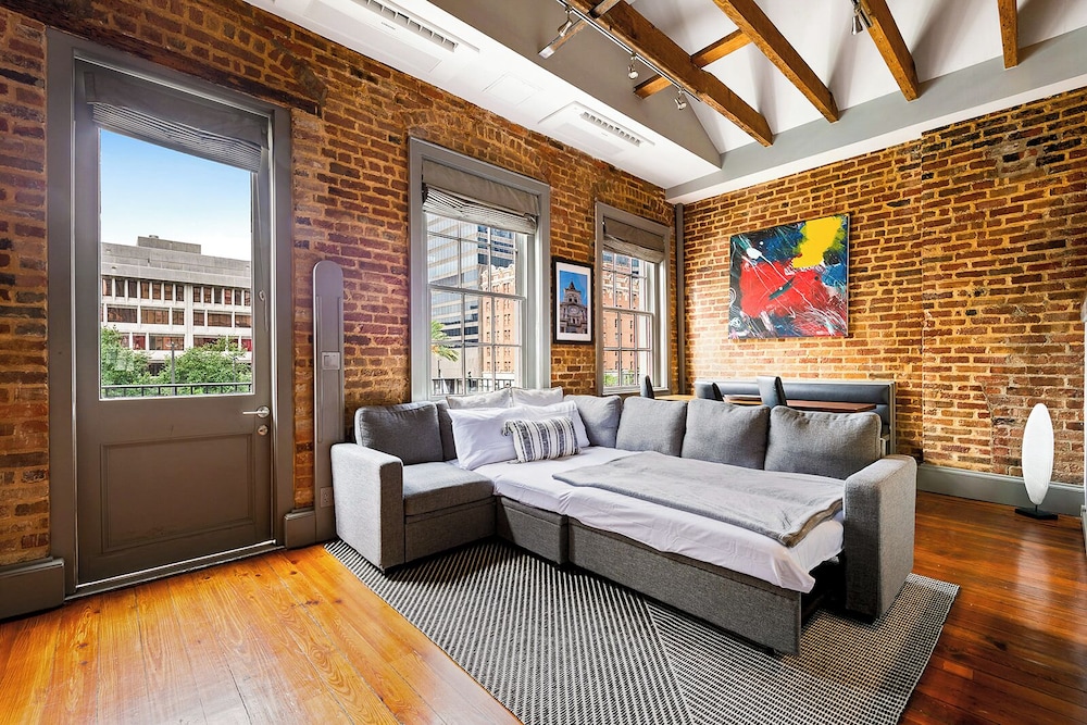 4 Bedrooms, Luxury, Suite, King Bed, 3 Queen Beds, Sofa, Balcony