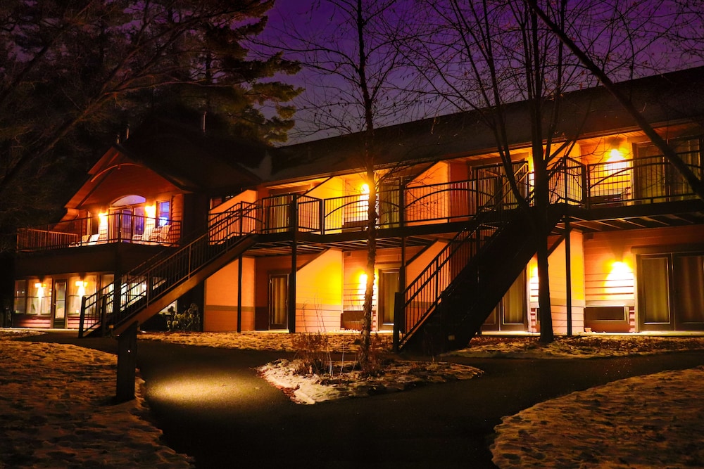 Good Ol Days Family Resort 6/50