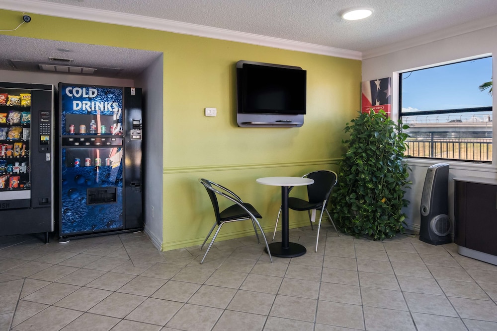 Motel6 Irving, TX - Loop 12 18/31
