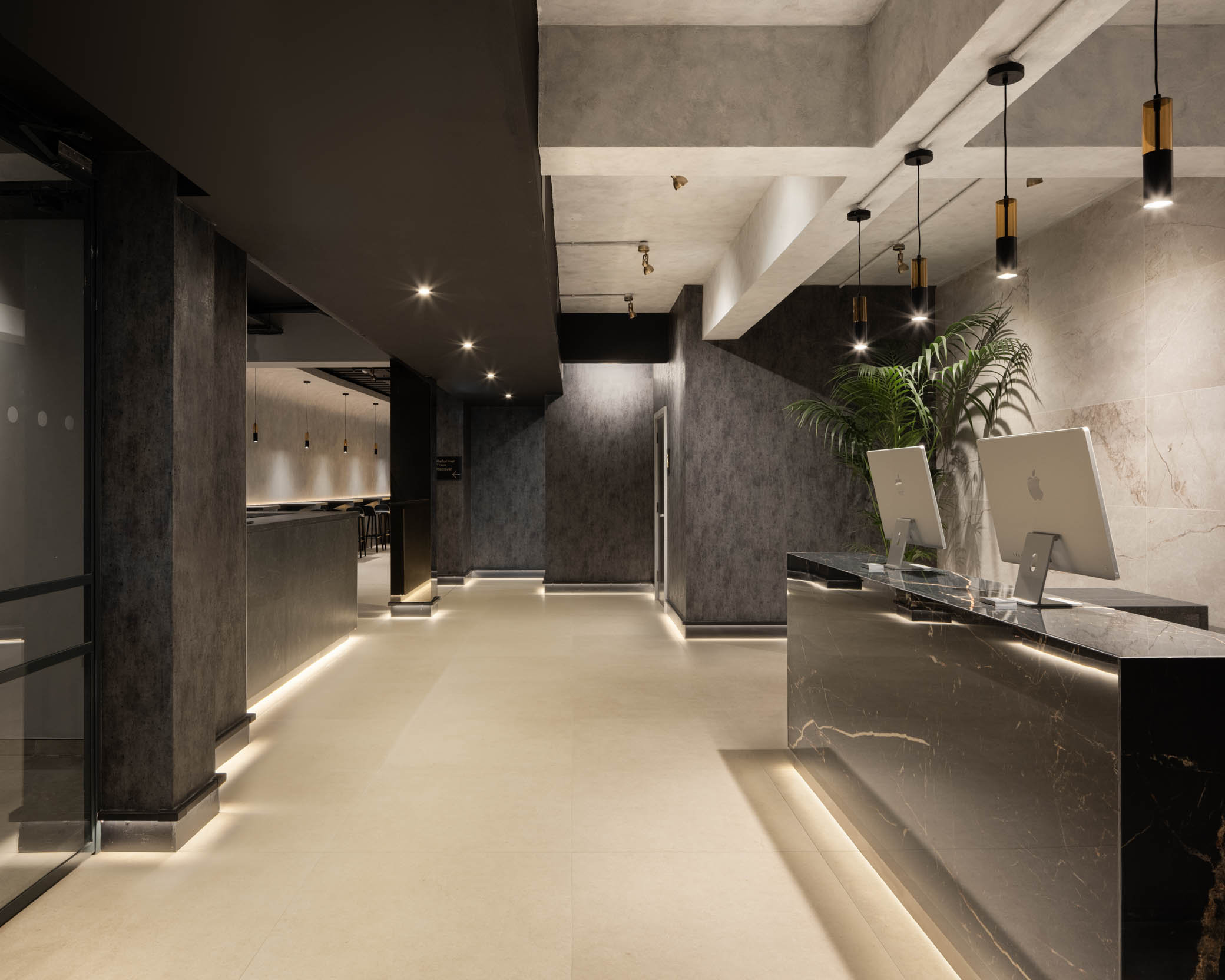 Brooks Hotel 22/50