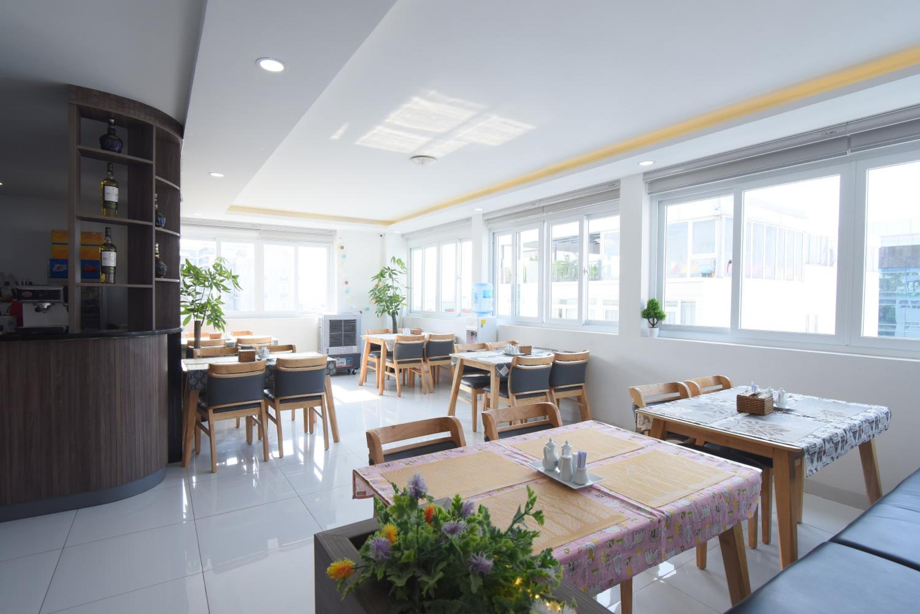 HERA HOTEL 27/36