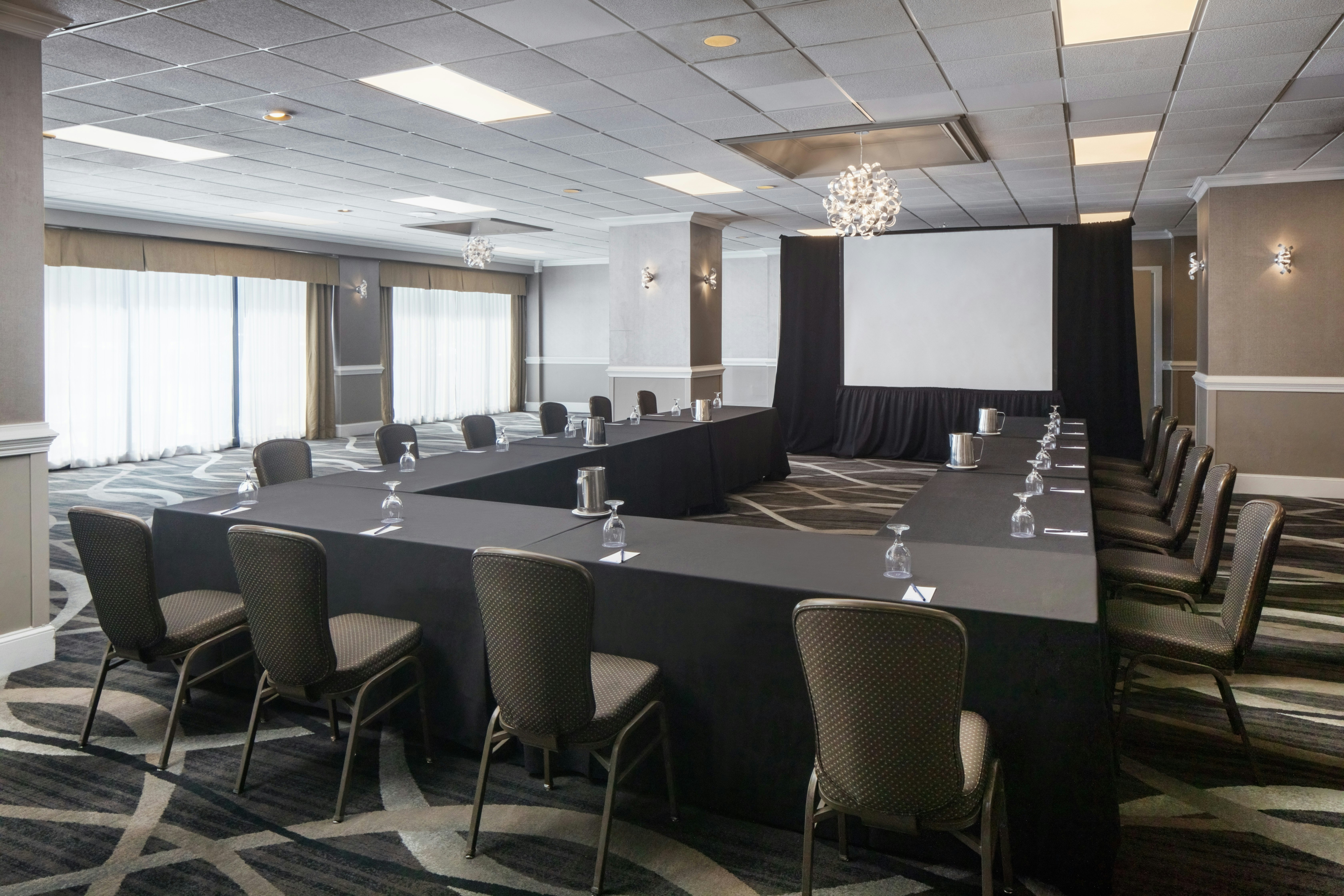 DoubleTree by Hilton Cherry Hill Philadelphia 37/46