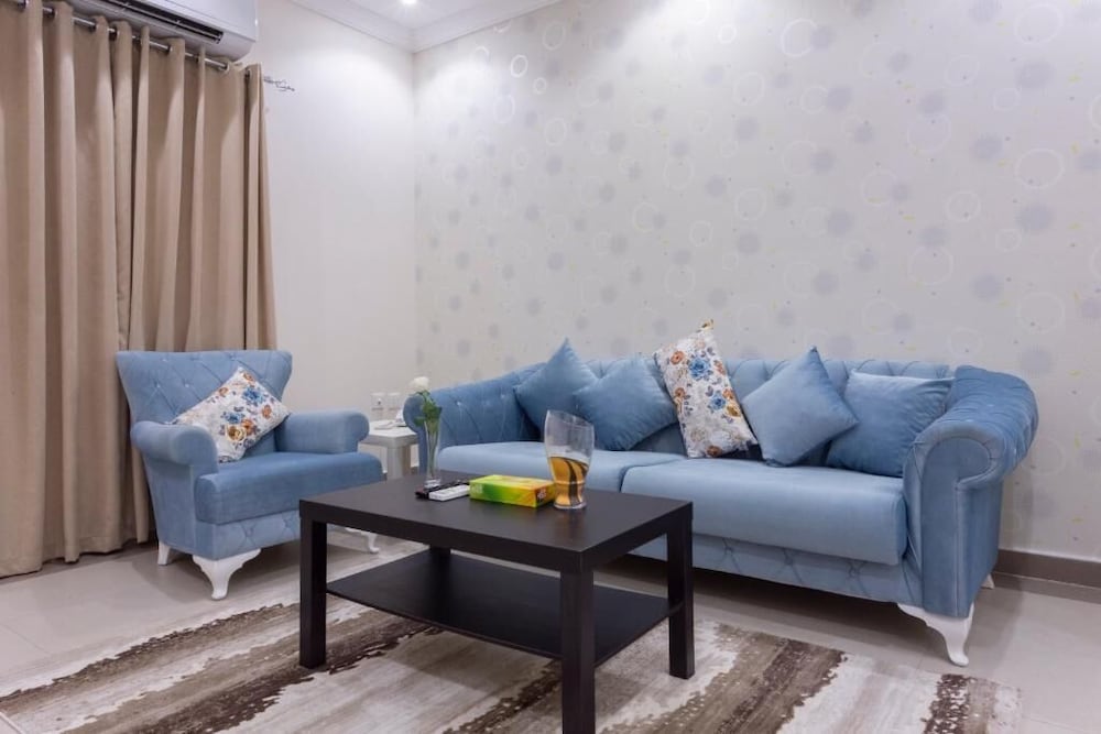 شقق ديور إن الفندقية(Dior Inn serviced apartments) 17/27