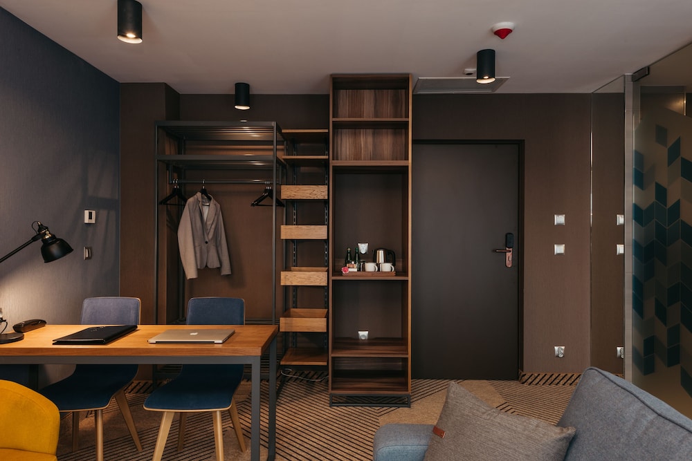 Avena By Artery Hotels 59/78