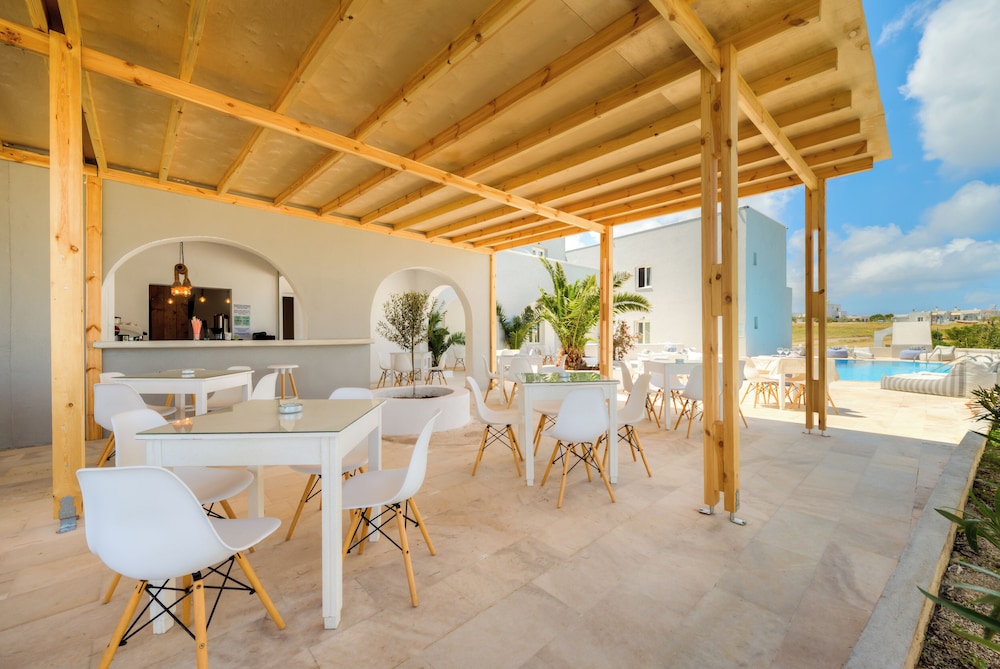 Anamar Santorini Hotel 47/57